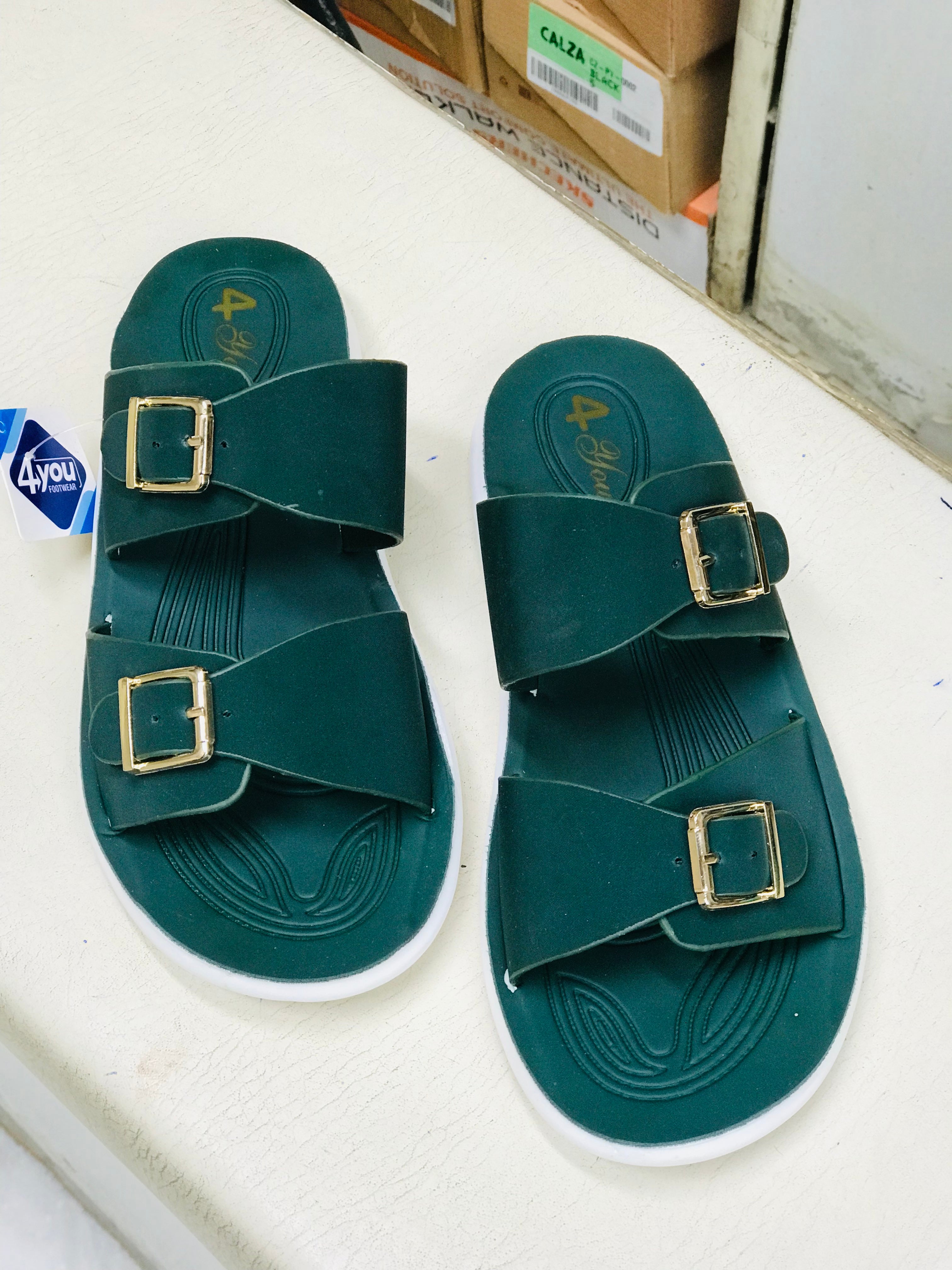 Medicated double buckle slide for ladies
